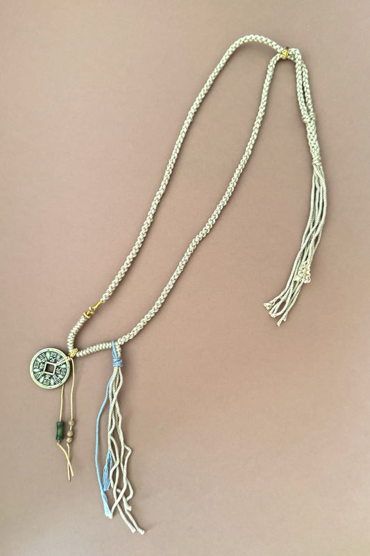 Collier tressé à pièce ancienne - L'ethnie Miao HanWen Shop