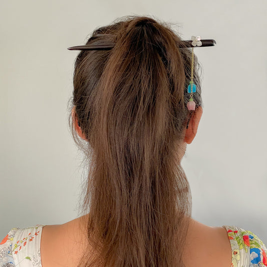 Faire une Queue de Cheval Haute avec une Épingle à Cheveux Chinoise - HanWen Shop